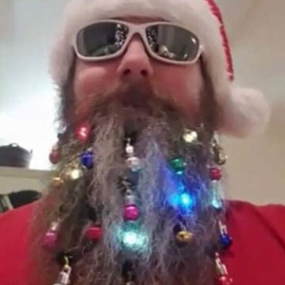 Light Up Multicolored LED Hearts Battery Post Stud Earrings NEW - Picture 4 of 4